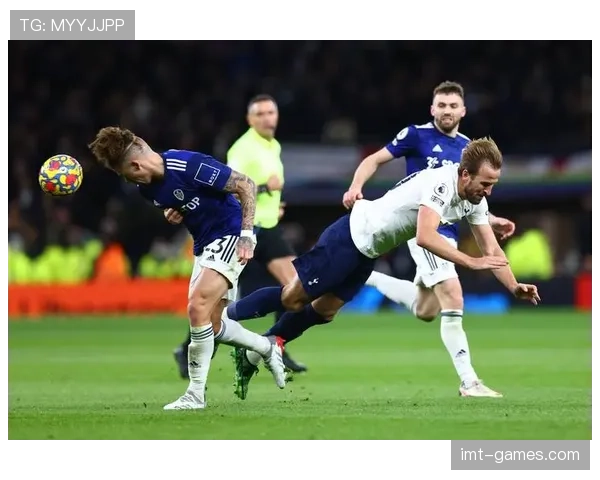 弗兰克数据揭示英超球队状态回暖,战绩回升引球迷期待 弗兰克数据揭示英超球队状态回暖,战绩回升引球迷期待