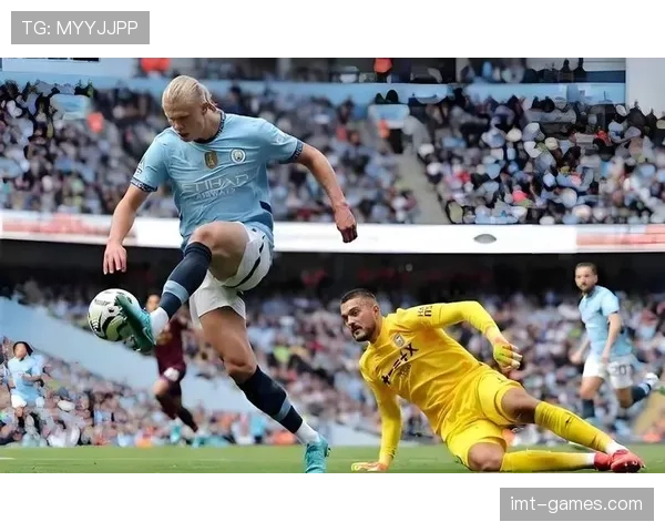 哈兰德状态回暖助多特蒙德逆转取胜,关键表现闪耀全场 哈兰德状态回暖助多特蒙德逆转取胜,关键表现闪耀全场