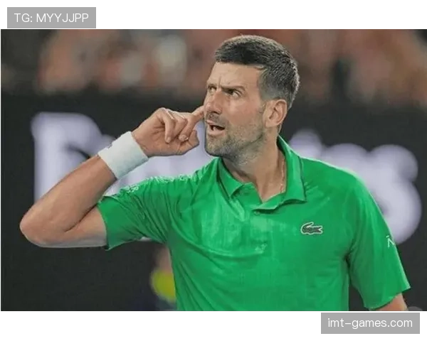 德约今天居然把健身房当咖啡厅坐着了？这日常反差我服了！